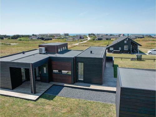Three-bedroom Holiday Home In Lokken