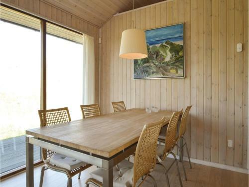 Five-bedroom Holiday Home In Lokken