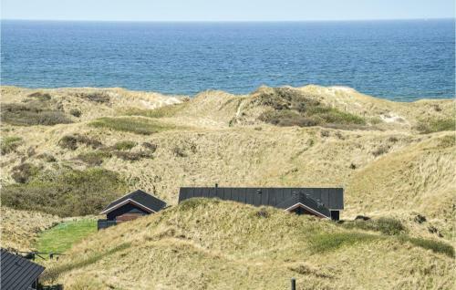 Five-bedroom Holiday Home In Lokken