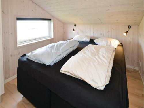 Three-bedroom Holiday Home In Lokken