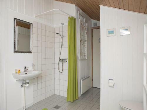 Three-bedroom Holiday Home In Lokken