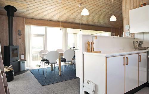 Three-bedroom Holiday Home In Lokken