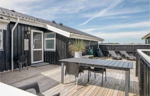Three-bedroom Holiday Home In Lokken