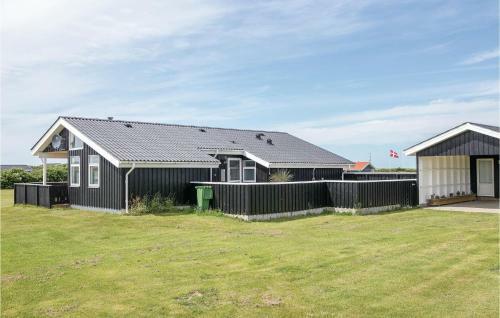 Three-bedroom Holiday Home In Lokken
