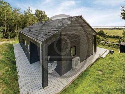 Three-bedroom Holiday Home In Lokken