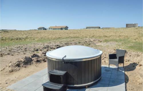 Three-bedroom Holiday Home In Lokken