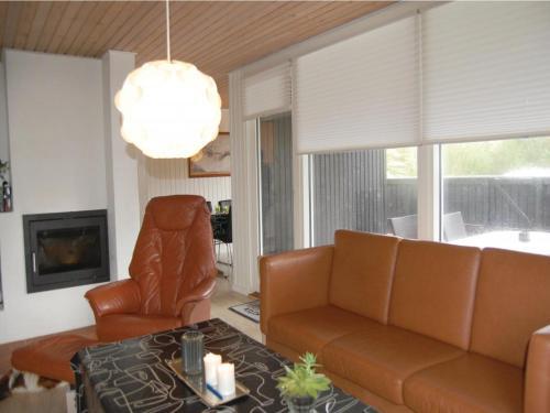 Three-bedroom Holiday Home In Lokken