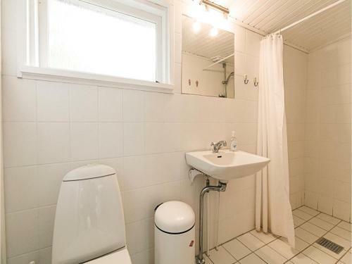 Three-bedroom Holiday Home In Nexo