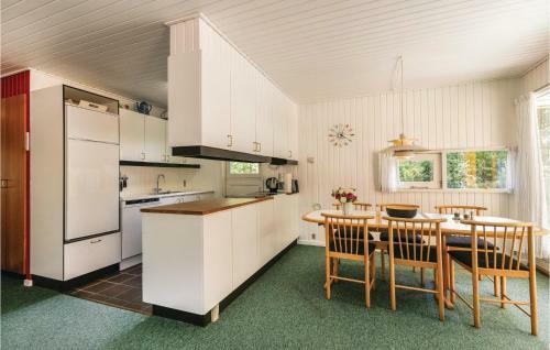 Three-bedroom Holiday Home In Nexo