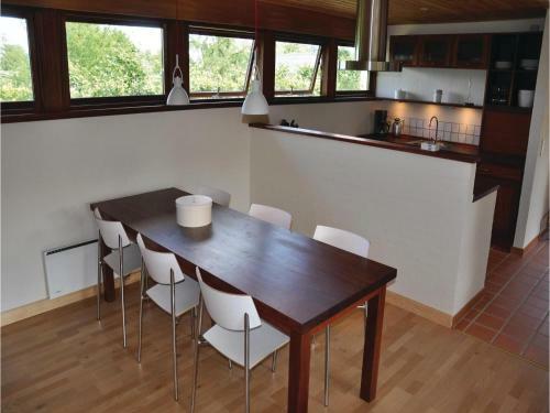 Three-bedroom Holiday Home In Nordborg