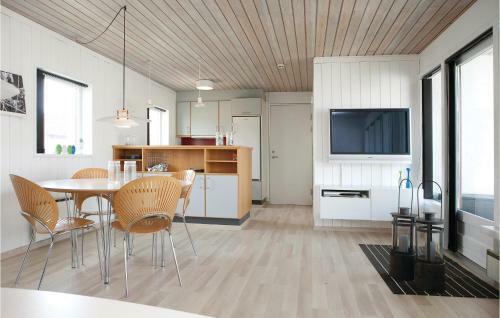 Two-bedroom Holiday Home In Pandrup