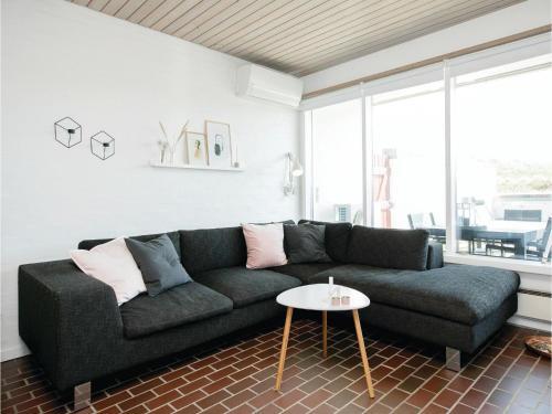 Two-bedroom Holiday Home In Pandrup
