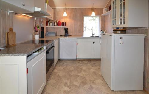 Three-bedroom Holiday Home In Rodby