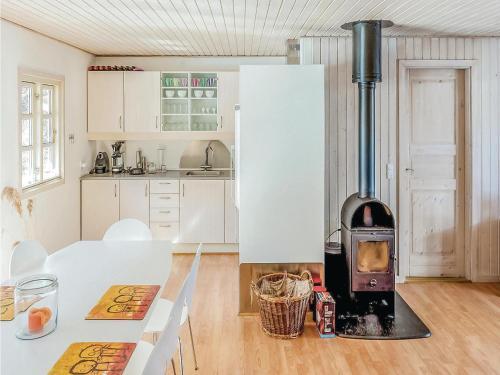 Three-bedroom Holiday Home In Rodby