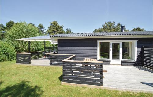 Three-bedroom Holiday Home In Rodby