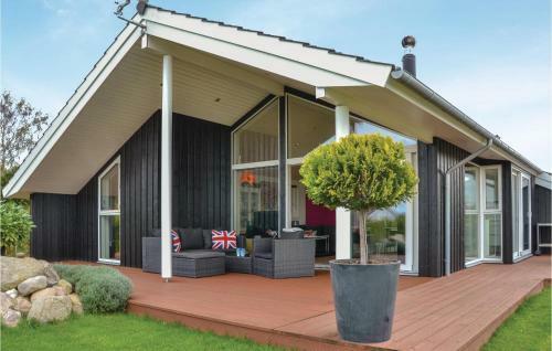 Three-bedroom Holiday Home In Skibby