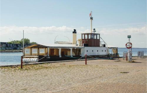 Four-bedroom Holiday Home In Stege