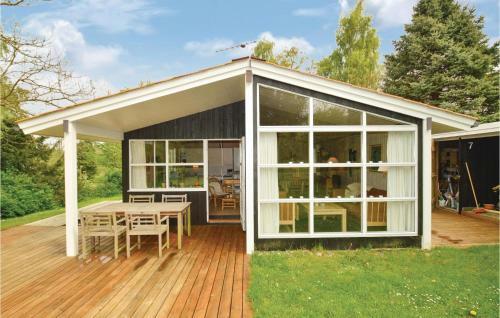Four-bedroom Holiday Home In Stege