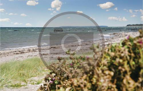Five-bedroom Holiday Home In Stege