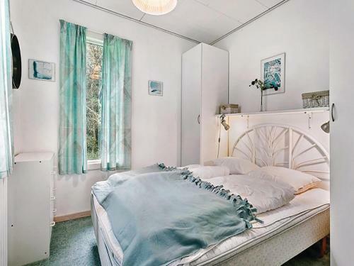 Three-bedroom Holiday Home In Stege