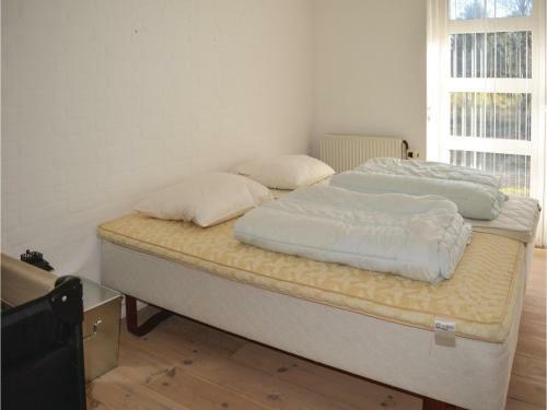 Three-bedroom Holiday Home In Strandby