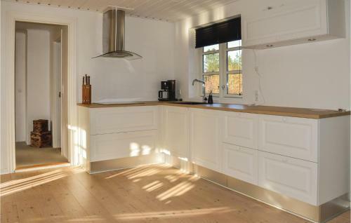 Three-bedroom Holiday Home In Strandby