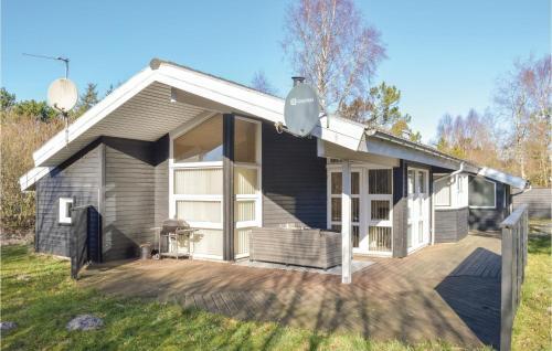 Three-bedroom Holiday Home In Albak