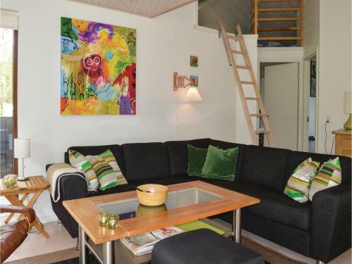 Three-bedroom Holiday Home In Albak
