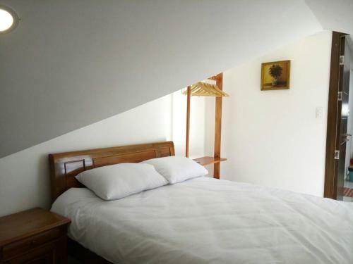 Hotel Kh�ch S?n Mini Khang Th?nh