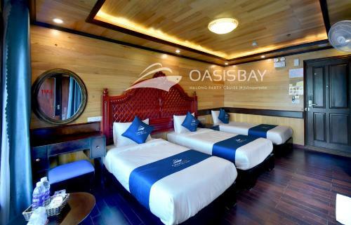 Oasis Bay Party Cruise