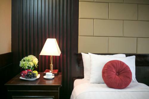 Halong Majestic Legend Cruise