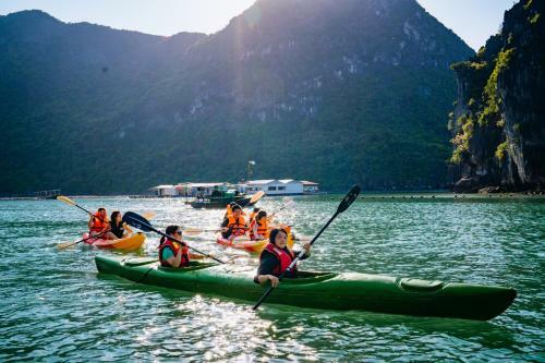 Halong Athena Cruise