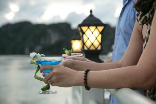 Halong Athena Cruise