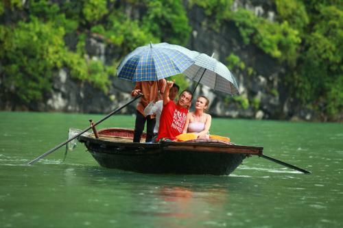 Mon Ch�ri Cruises