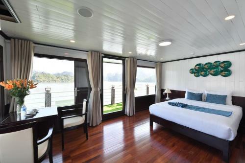 Halong Sapphire Cruise