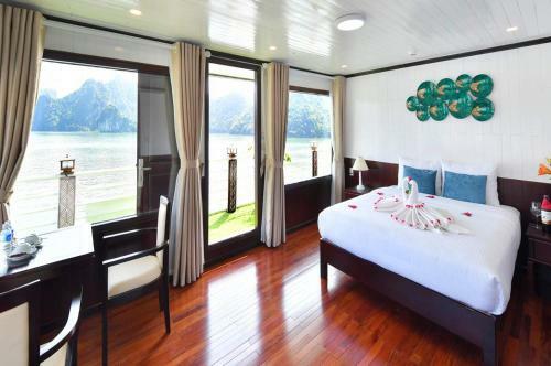 Halong Sapphire Cruise