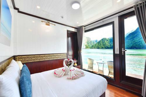 Halong Sapphire Cruise