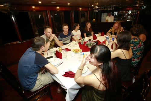 Sunlight Boutique Cruise
