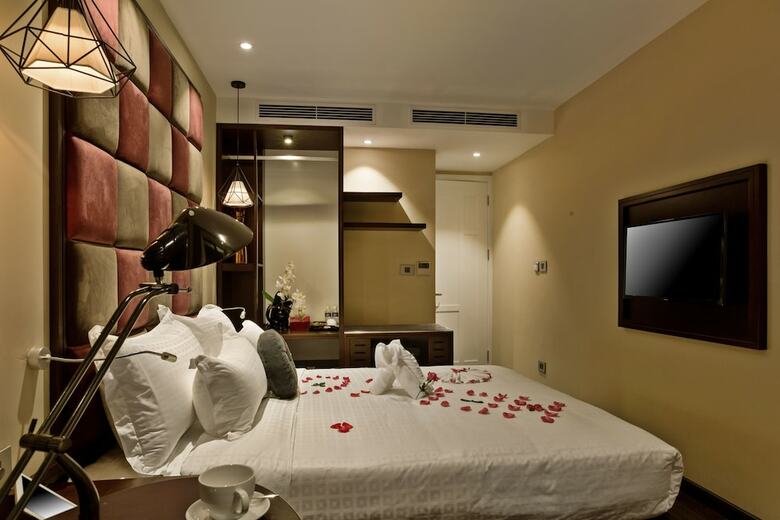 Hanoi La Storia Hotel