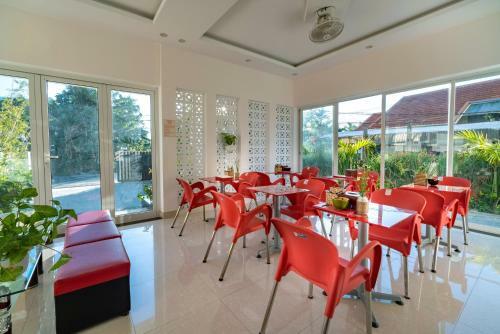 Hotel Ideal Villa And Hostel