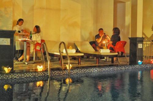Hotel Ideal Villa And Hostel