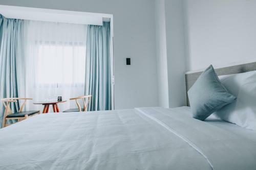 Olivia Apartment