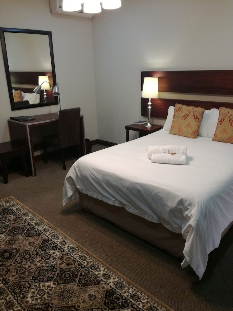 Hostal Belmont Guesthouse