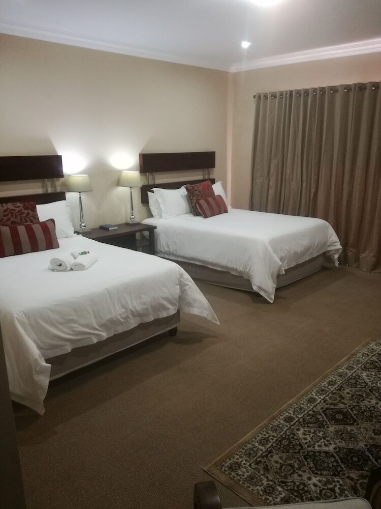 Hostal Belmont Guesthouse