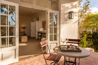 Hotel Leeu House