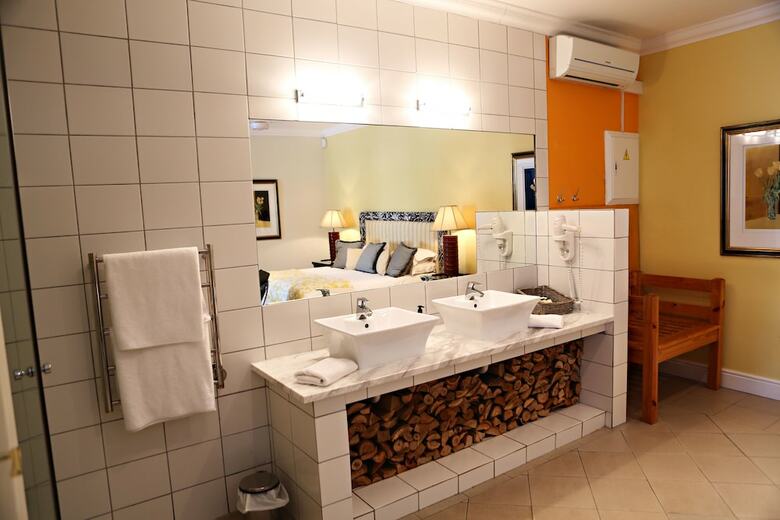Hostal Ashbourne House Guest House