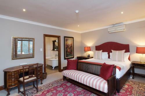 Madison Manor Boutique Hotel