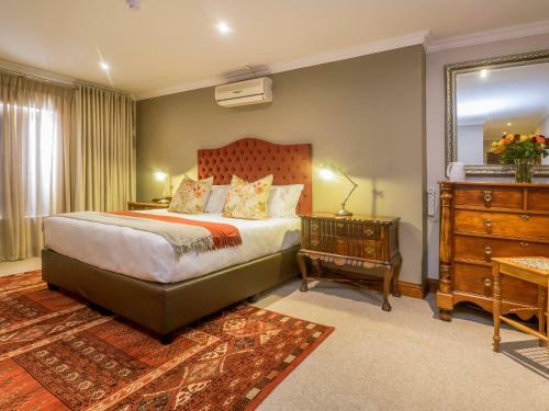 Madison Manor Boutique Hotel