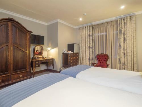 Madison Manor Boutique Hotel
