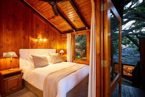 Hotel Under Milkwood Resort